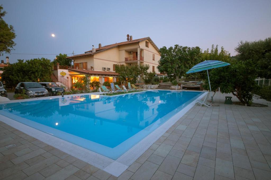 فيلا Agriturismo Nardini رودي غارغانيكو المظهر الخارجي الصورة